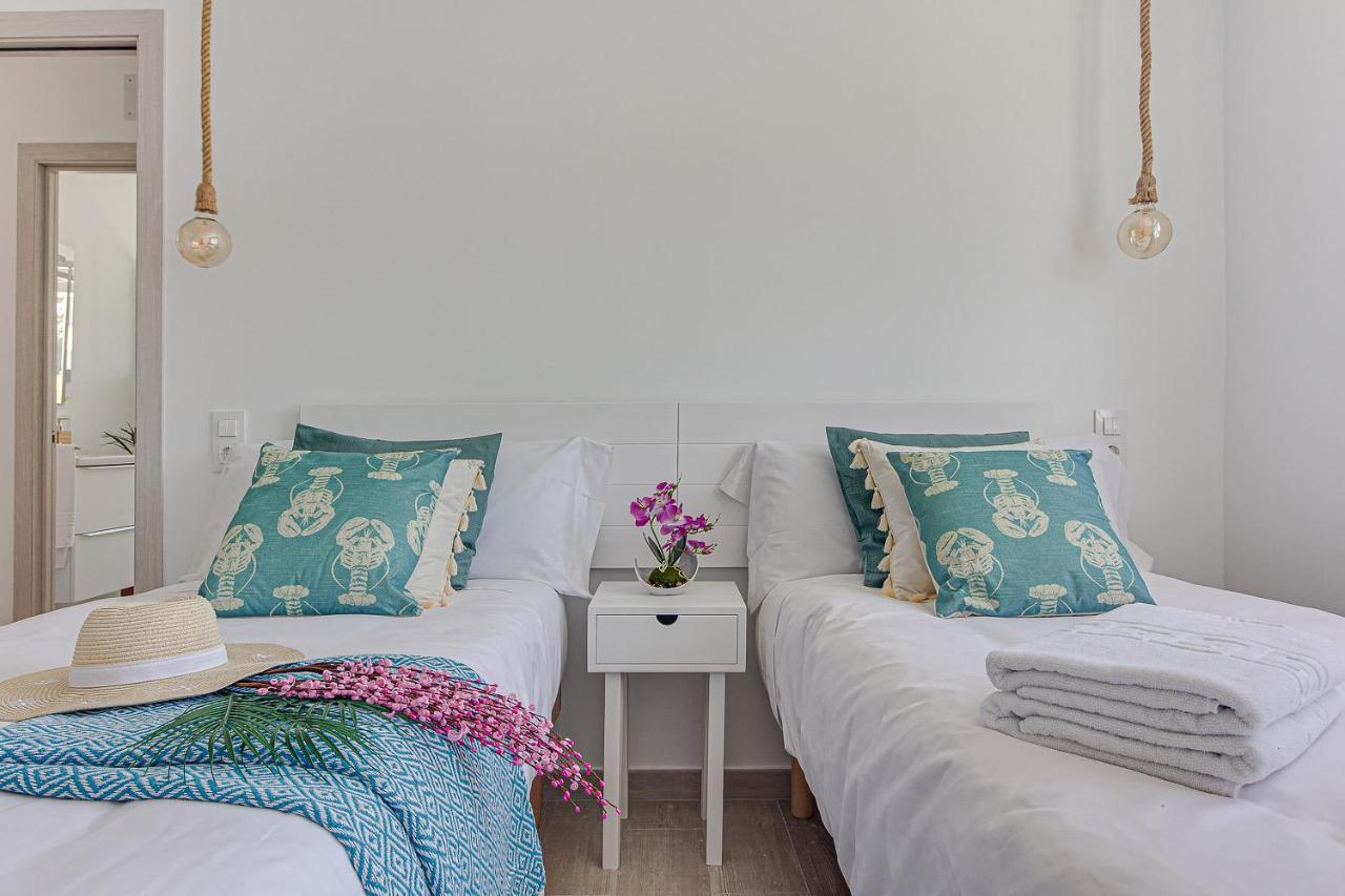 Apartamentos Playa De Finisterre Exterior photo