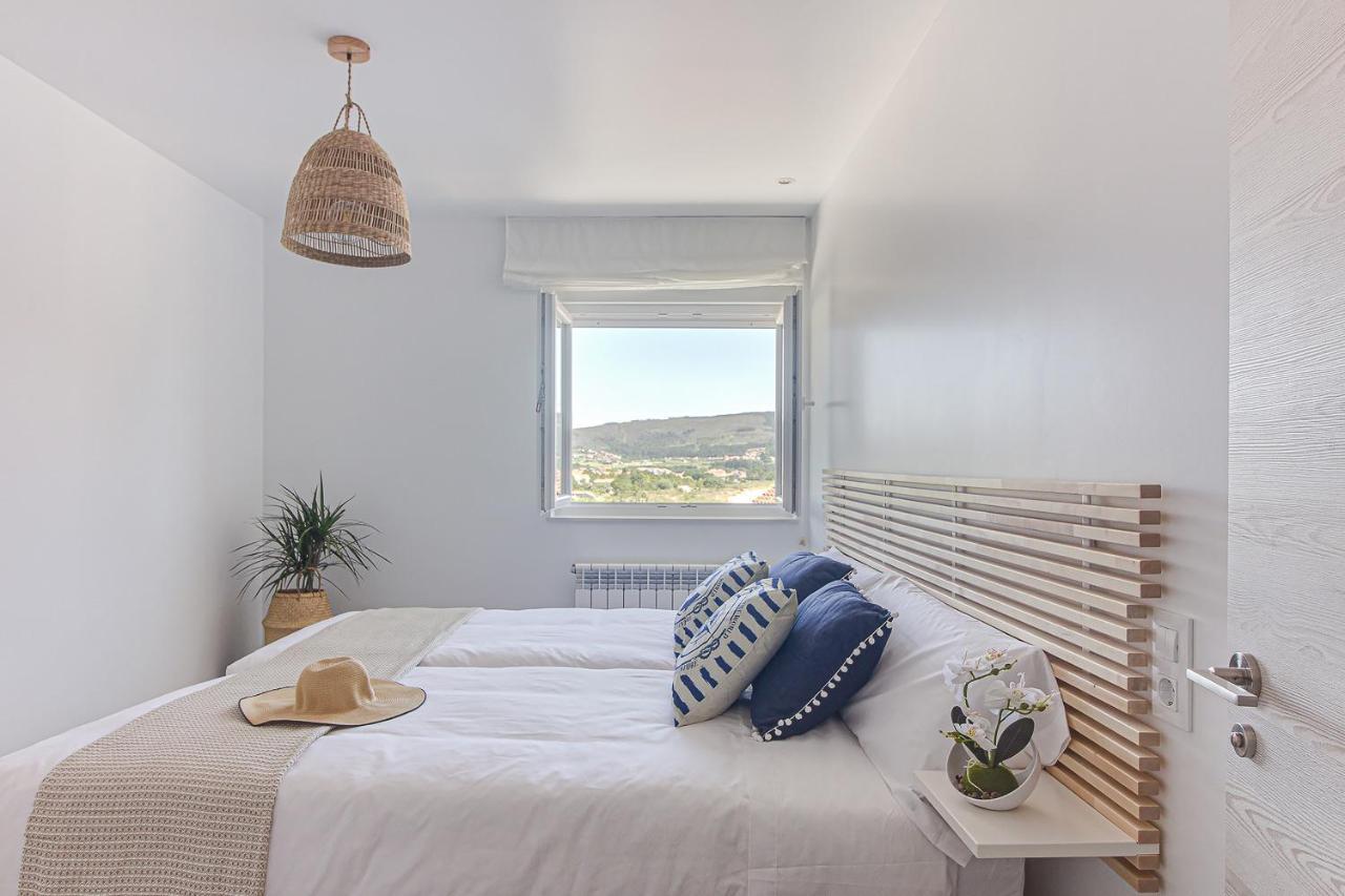 Apartamentos Playa De Finisterre Exterior photo